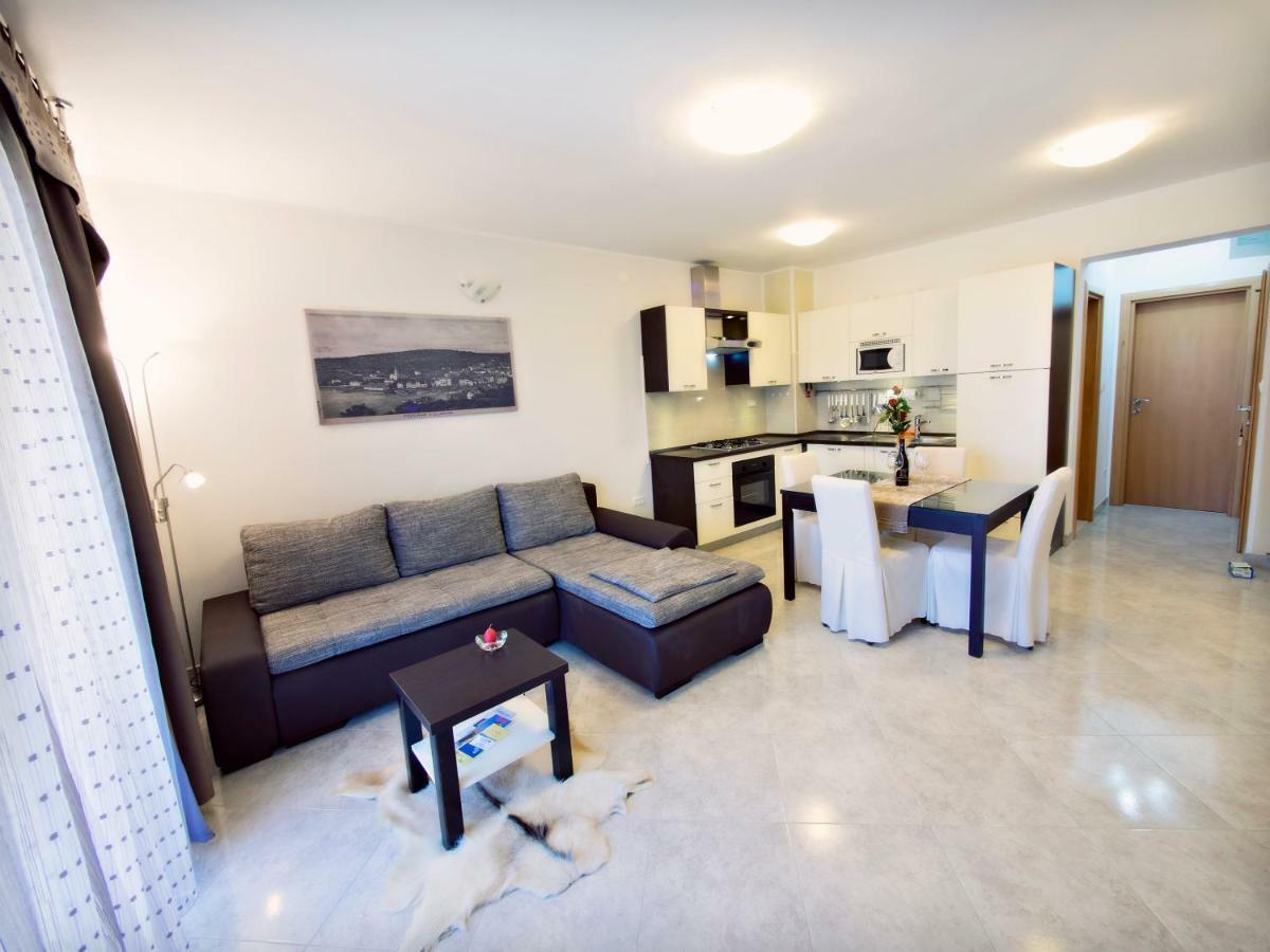 Apartmani Fortuna 兹拉林 外观 照片